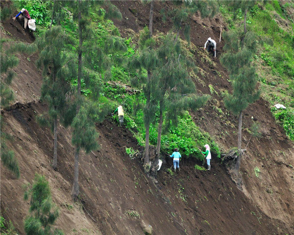 延津縣使用土壤墑情速測(cè)儀進(jìn)行農(nóng)業(yè)種植